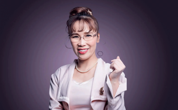 Nguyễn Thị Phương Thảo – Top 4/100 người có vốn hóa lớn nhất Việt Nam
